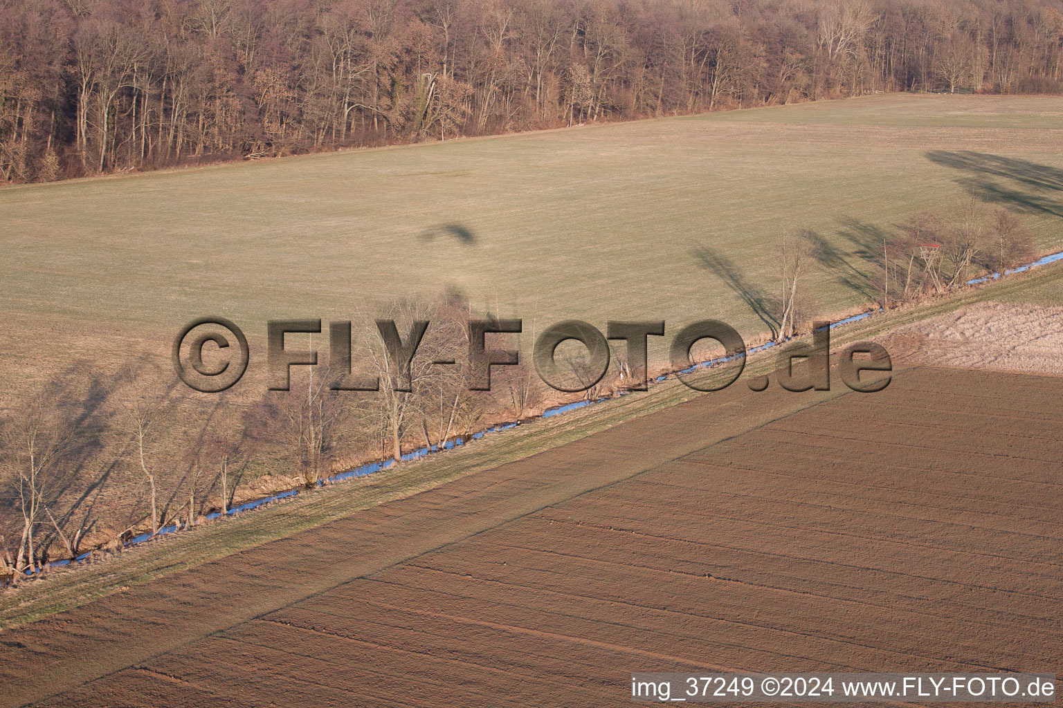 Vue aérienne de Vallée d'Otterbachtal à Freckenfeld dans le département Rhénanie-Palatinat, Allemagne