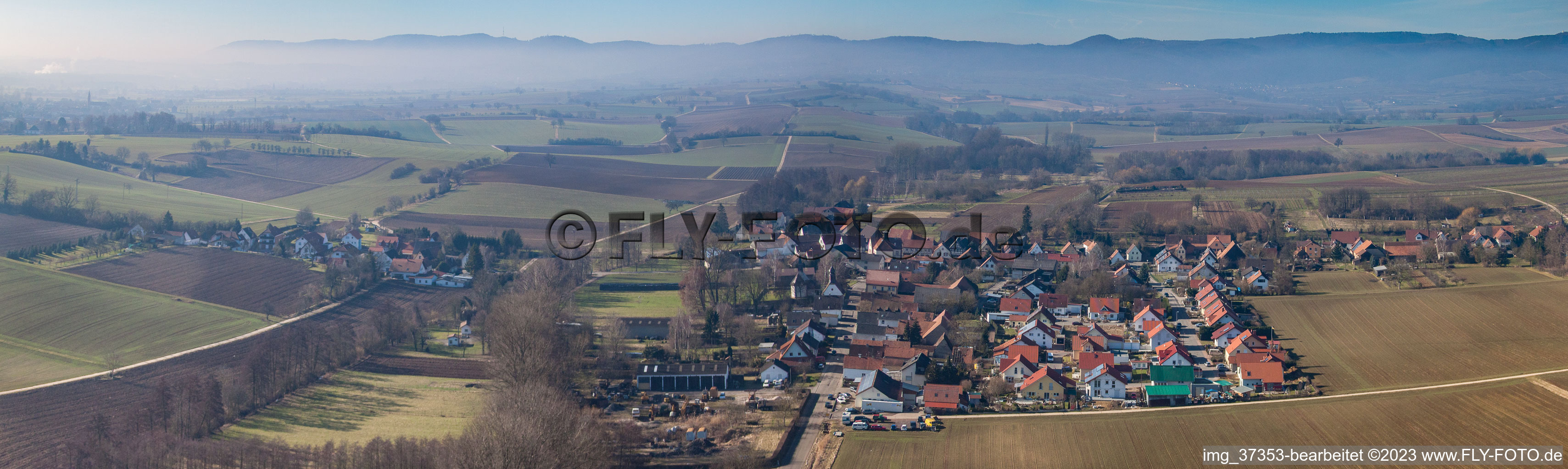 Vue aérienne de Panorama à le quartier Kleinsteinfeld in Niederotterbach dans le département Rhénanie-Palatinat, Allemagne
