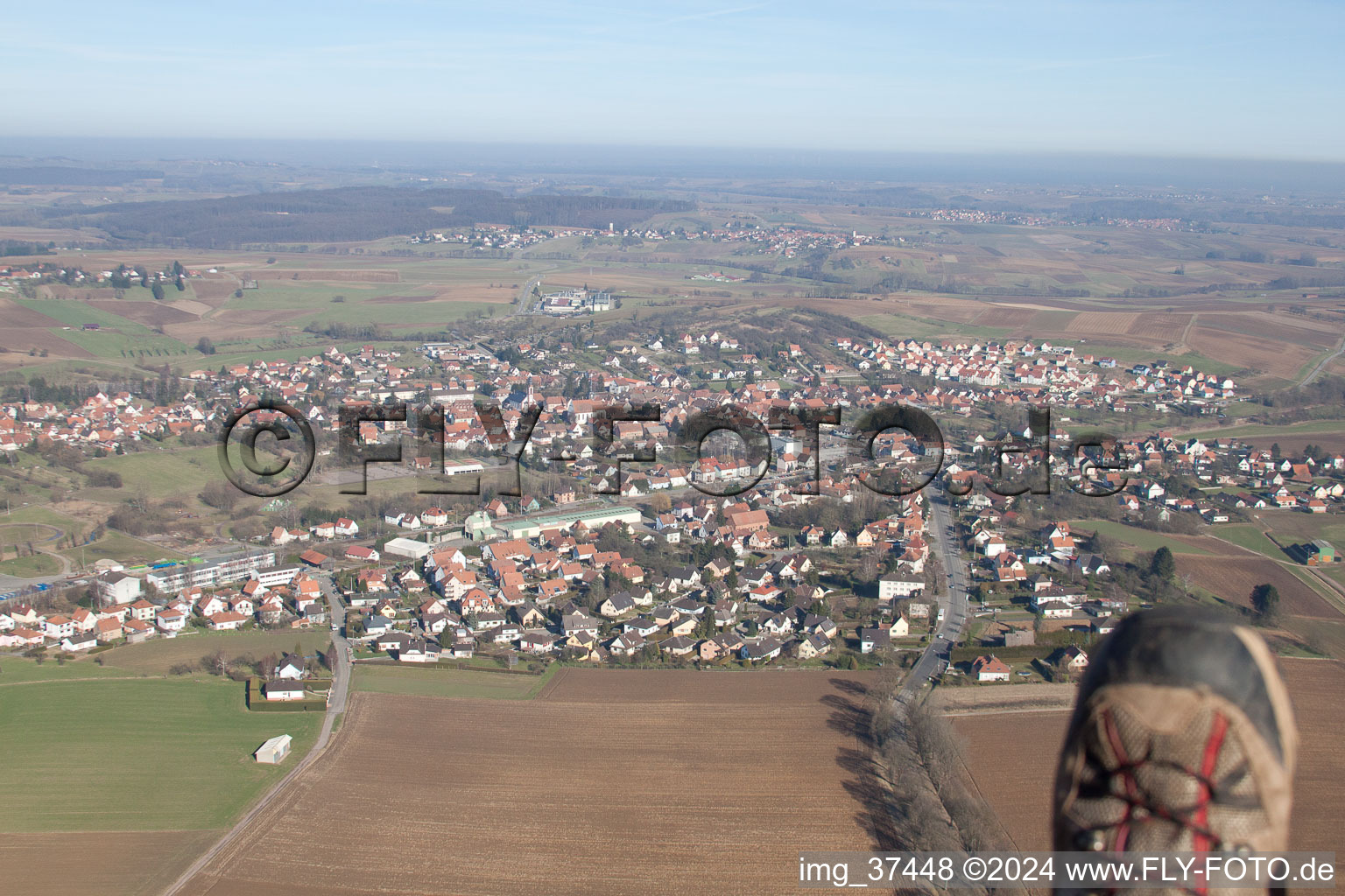 Soultz-sous-Forêts dans le département Bas Rhin, France d'en haut