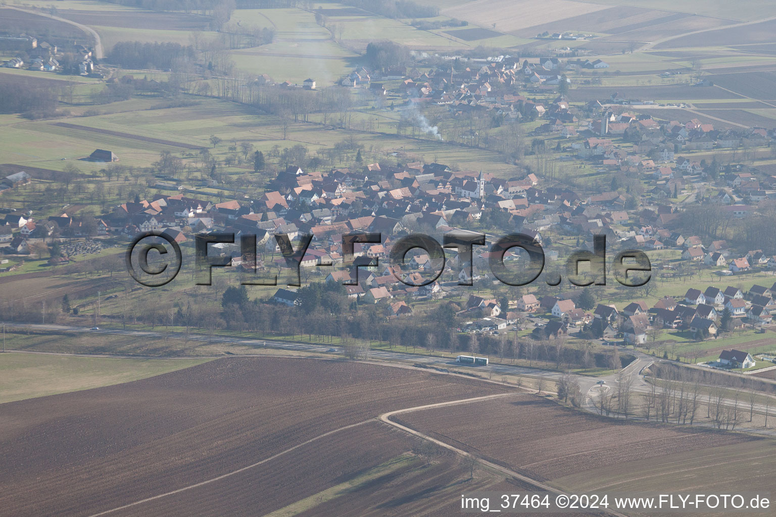 Image drone de Schœnenbourg dans le département Bas Rhin, France