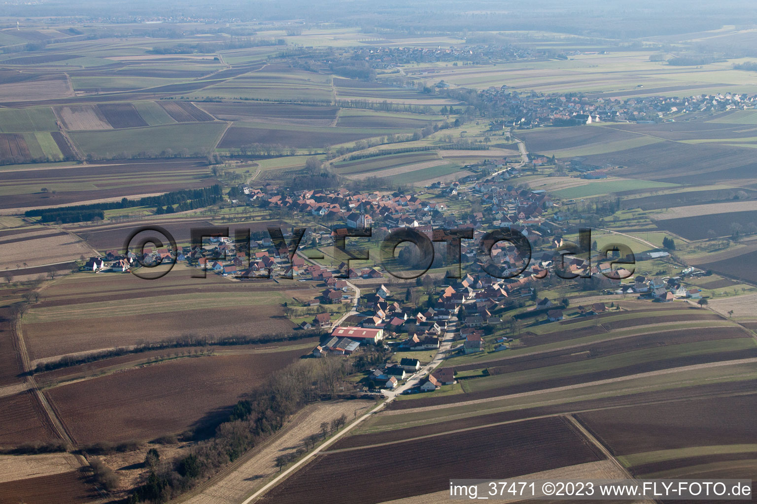 Schœnenbourg dans le département Bas Rhin, France d'un drone