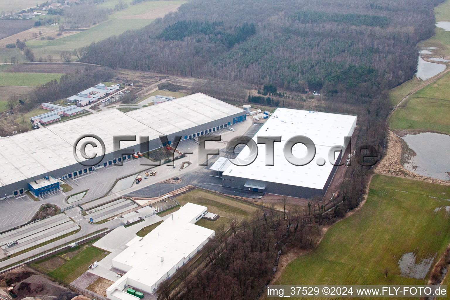 Enregistrement par drone de Zone commerciale Horst, 3ème phase de construction Gazely à le quartier Minderslachen in Kandel dans le département Rhénanie-Palatinat, Allemagne