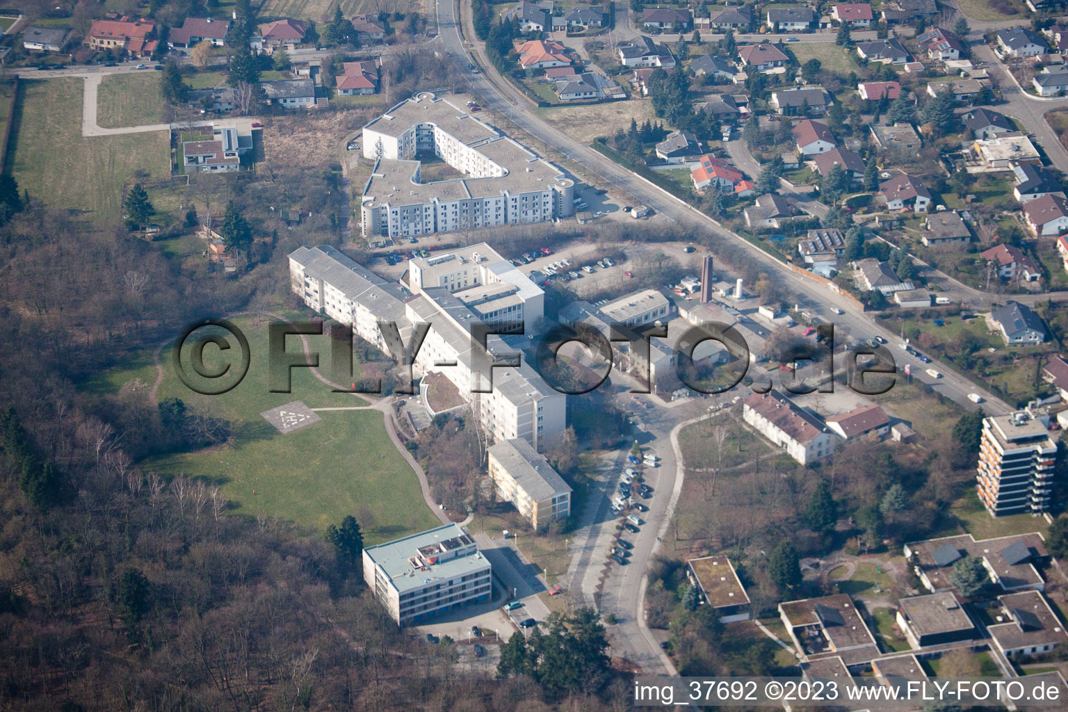 Vue aérienne de Klinikum Landau-Südliche Weinstr à Landau in der Pfalz dans le département Rhénanie-Palatinat, Allemagne