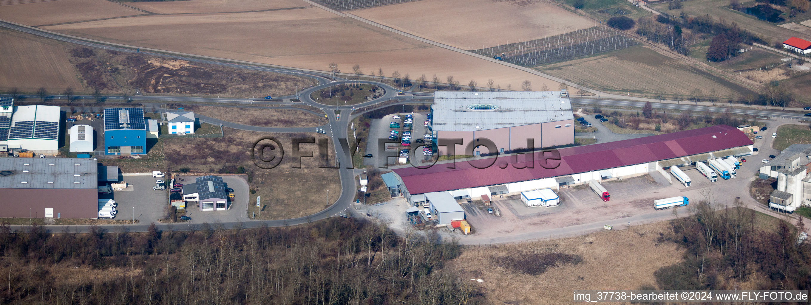 Parc industriel de l'Ouest à le quartier Herxheim in Herxheim bei Landau dans le département Rhénanie-Palatinat, Allemagne hors des airs