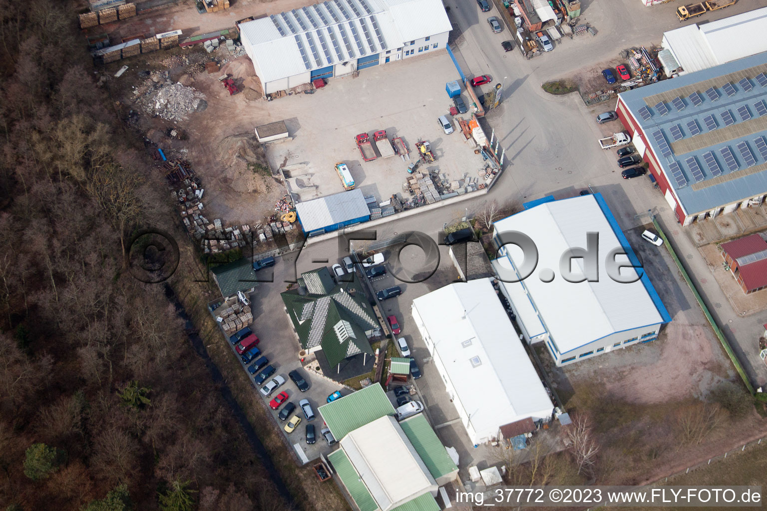 Zone industrielle de Gäxwald à le quartier Herxheim in Herxheim bei Landau dans le département Rhénanie-Palatinat, Allemagne hors des airs