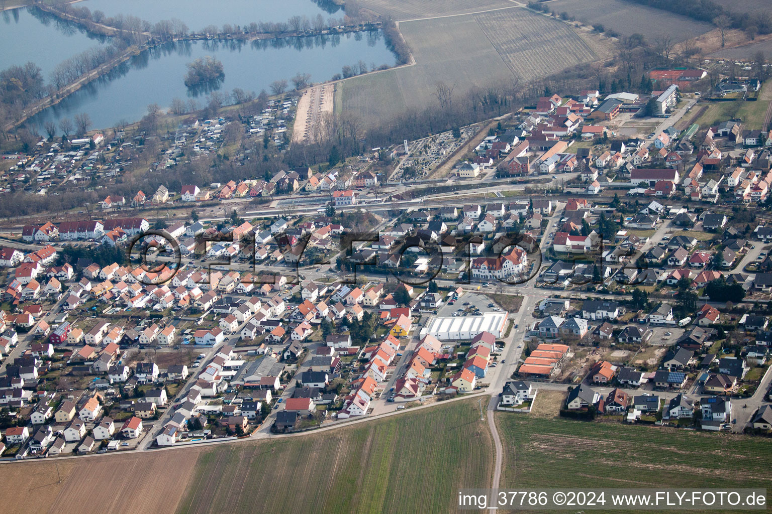 Vue oblique de Quartier Sondernheim in Germersheim dans le département Rhénanie-Palatinat, Allemagne