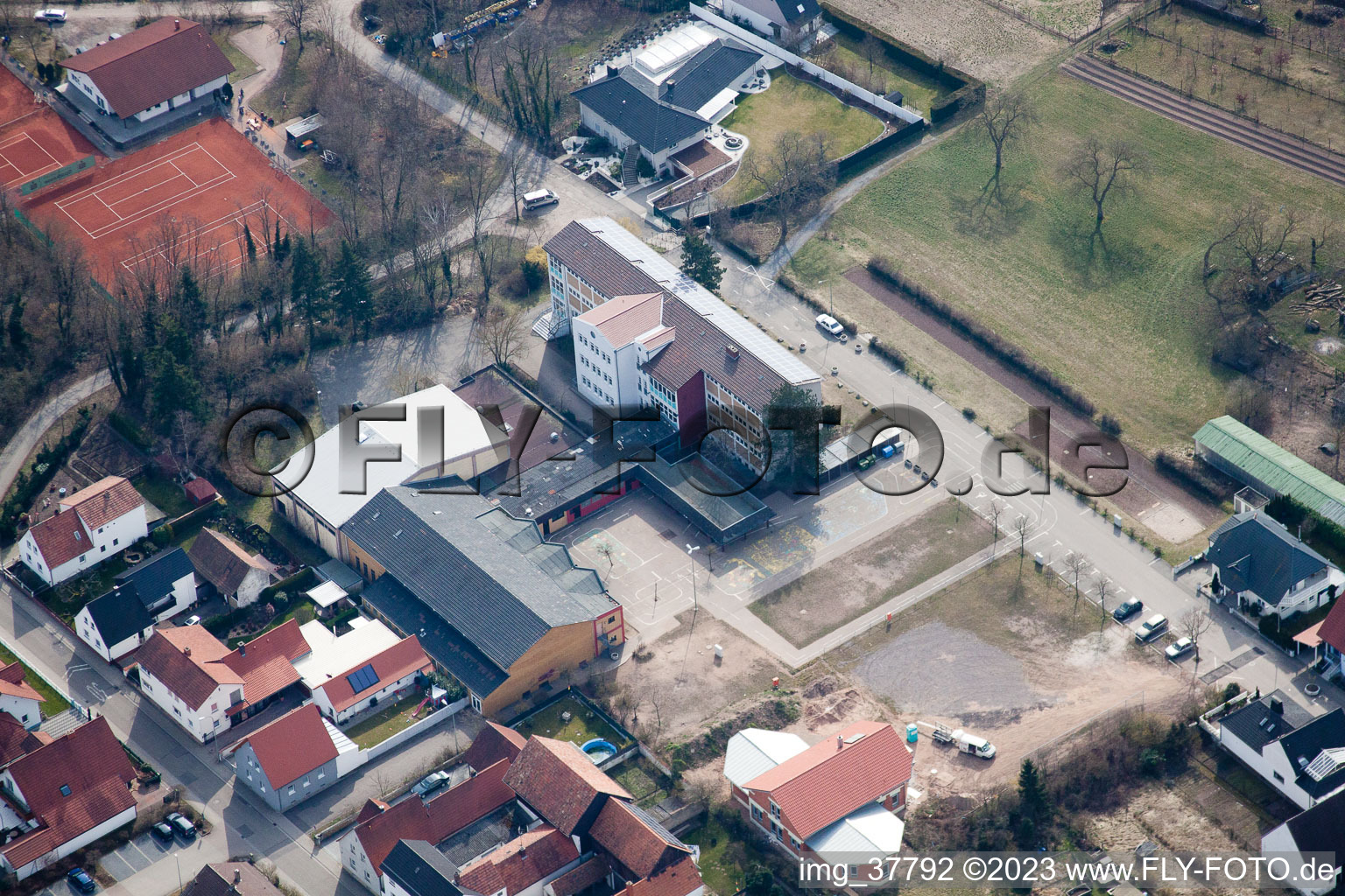 Quartier Sondernheim in Germersheim dans le département Rhénanie-Palatinat, Allemagne vue du ciel