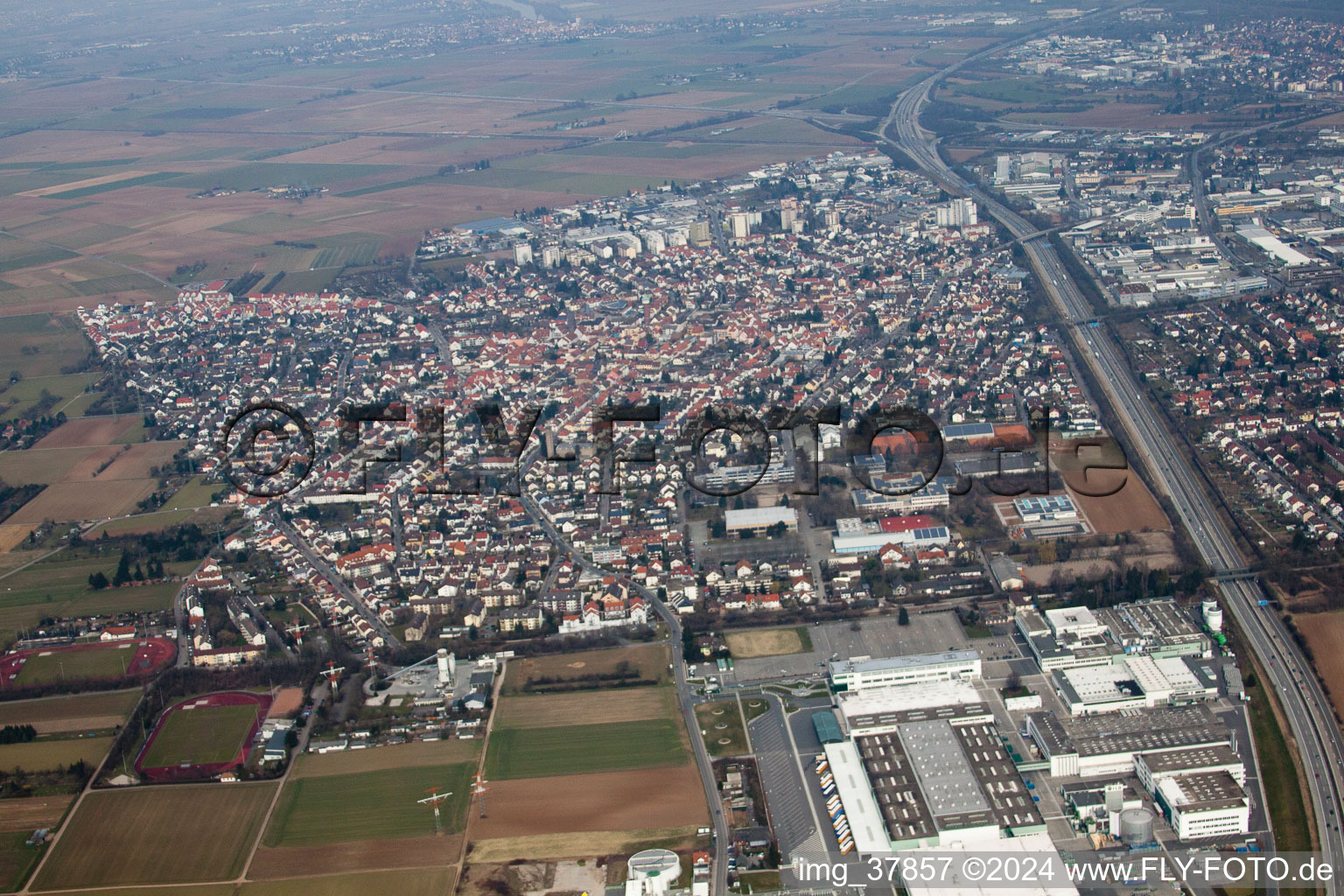 Enregistrement par drone de Eppelheim dans le département Bade-Wurtemberg, Allemagne