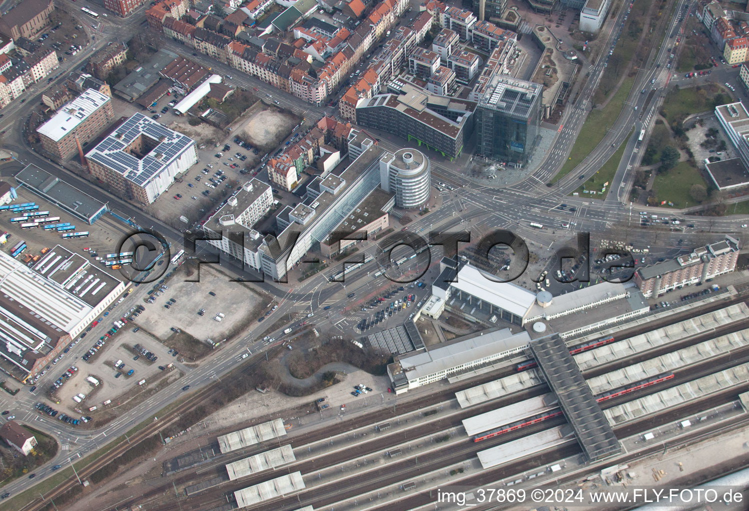 Vue aérienne de Poste principal Heidelberg à le quartier Weststadt in Heidelberg dans le département Bade-Wurtemberg, Allemagne
