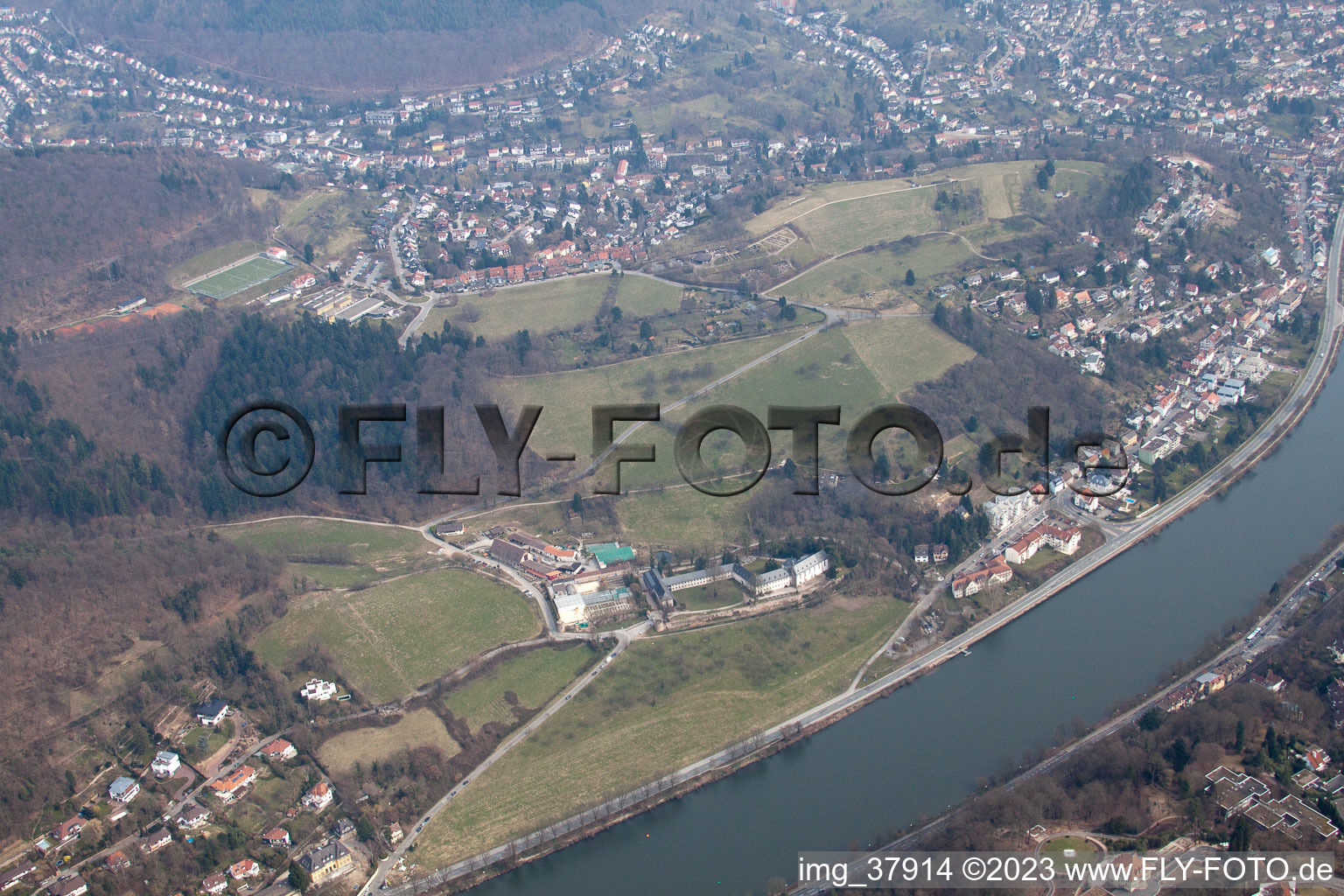 Vue aérienne de Quartier Schlierbach in Heidelberg dans le département Bade-Wurtemberg, Allemagne