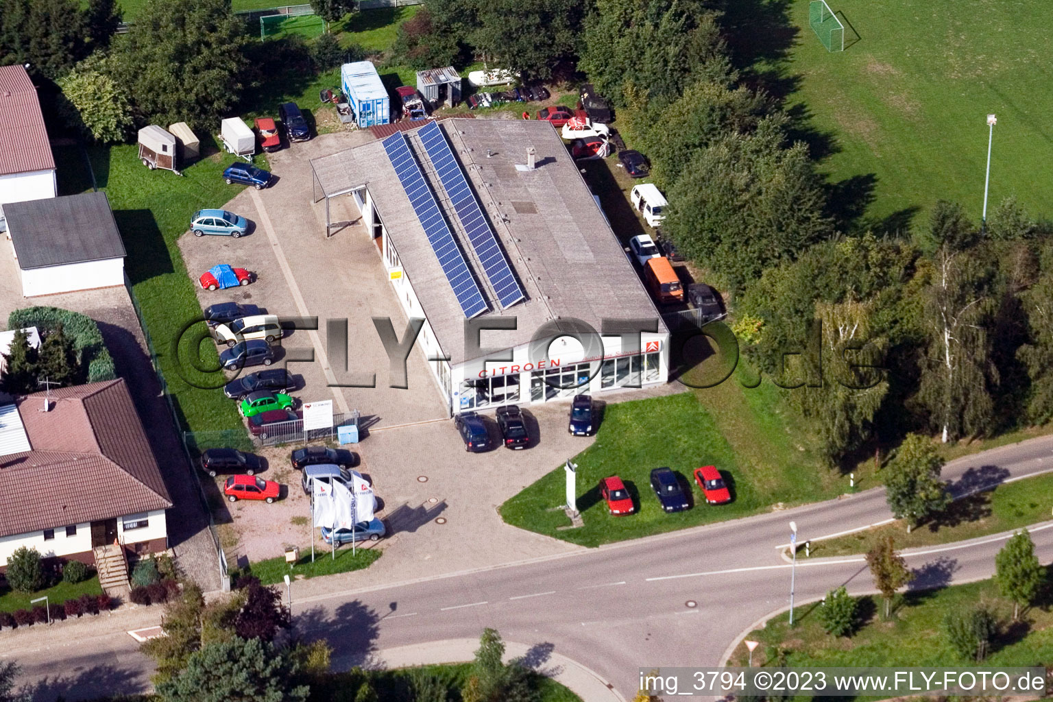Photographie aérienne de Concessionnaire automobile Schwind à Winden dans le département Rhénanie-Palatinat, Allemagne