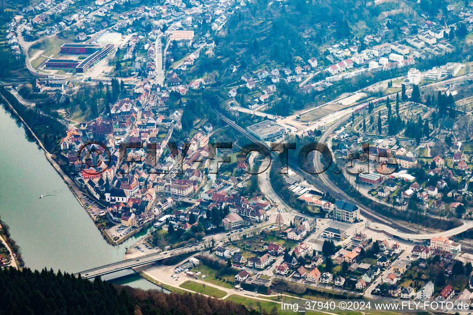 Vue aérienne de Neckargemünd dans le département Bade-Wurtemberg, Allemagne