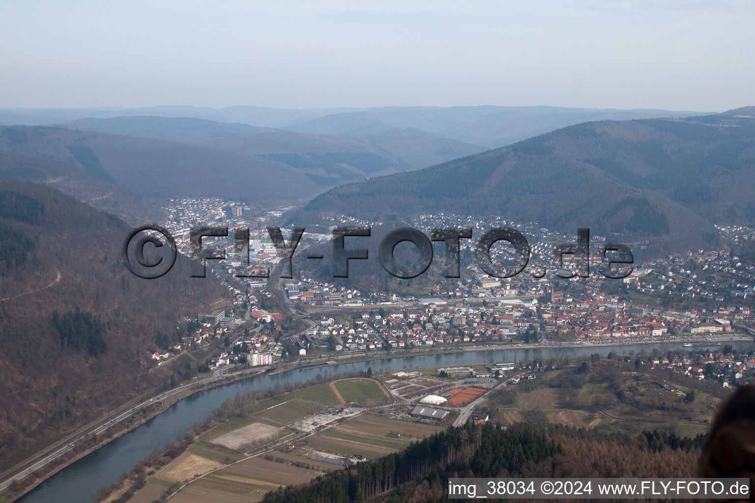 Vue oblique de Eberbach dans le département Bade-Wurtemberg, Allemagne