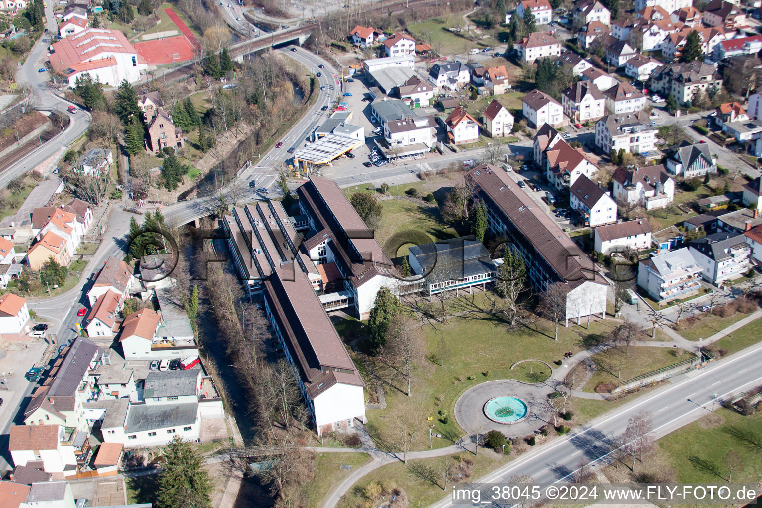 Vue aérienne de École Théodor Frey à Eberbach dans le département Bade-Wurtemberg, Allemagne