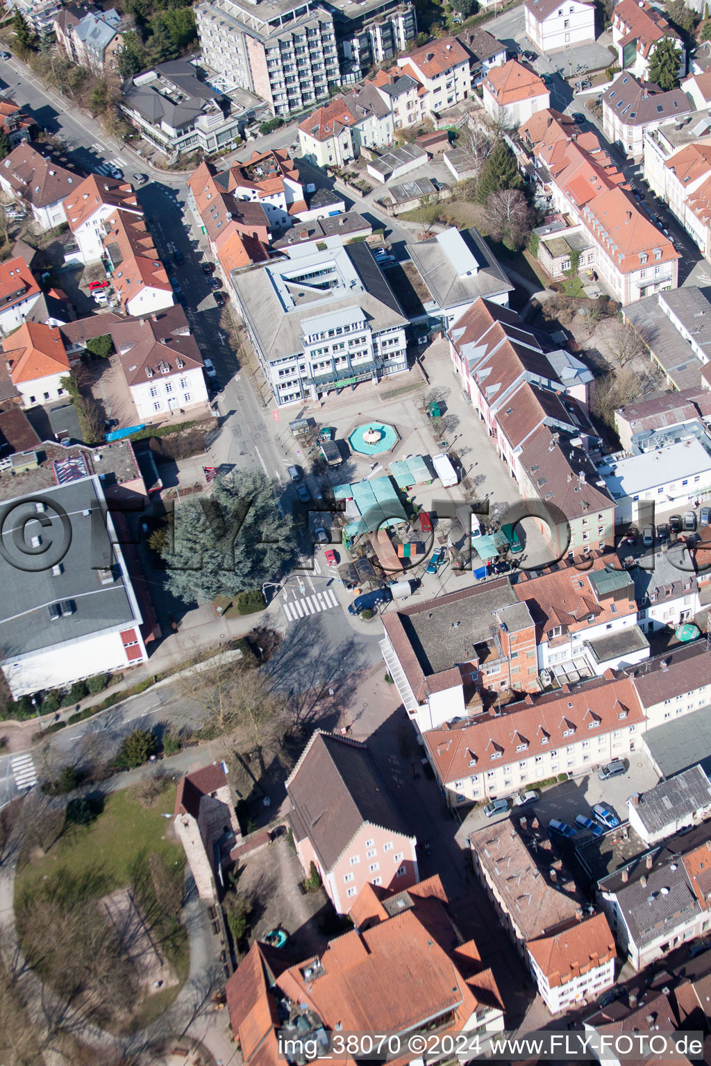 Image drone de Eberbach dans le département Bade-Wurtemberg, Allemagne