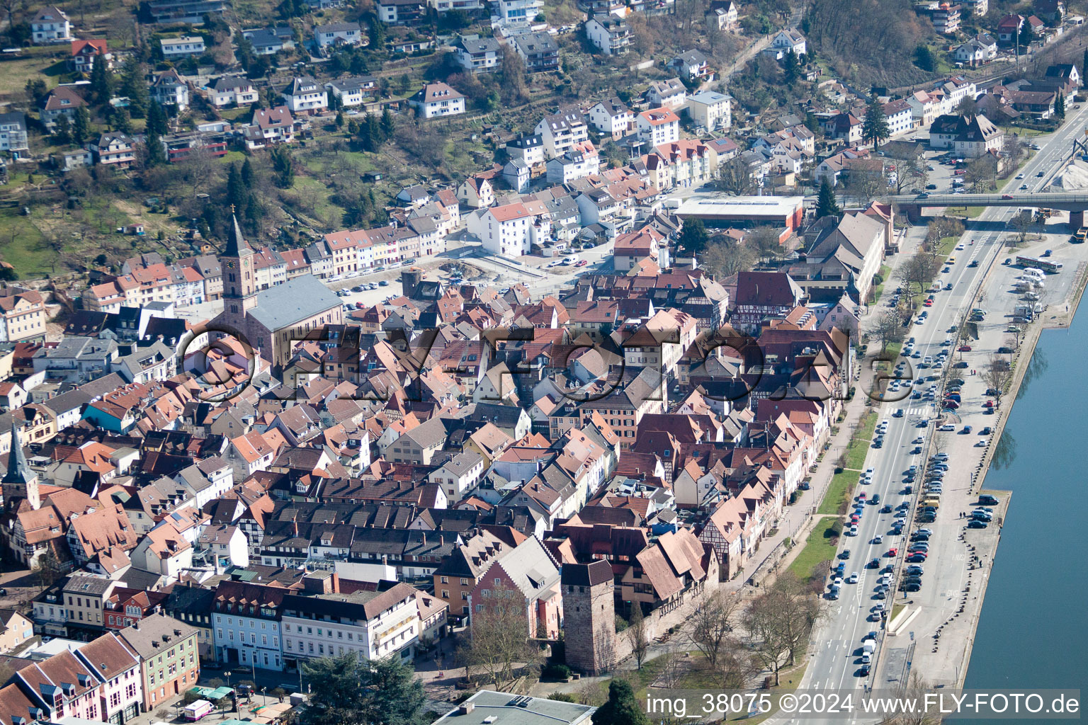 Photographie aérienne de Zone riveraine du fleuve Neckar à Eberbach dans le département Bade-Wurtemberg, Allemagne