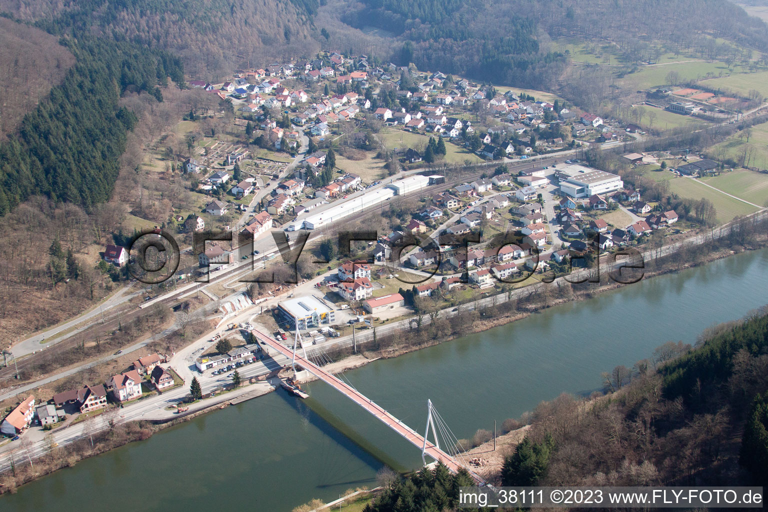 Zwingenberg dans le département Bade-Wurtemberg, Allemagne hors des airs