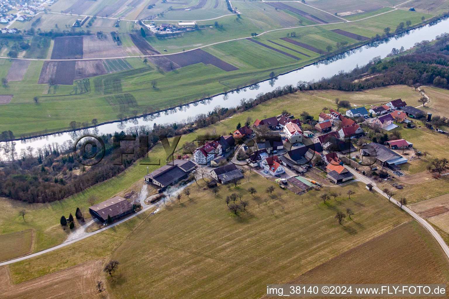 Vue aérienne de Maison d'hôtes et maison d'hôtes Schreckhof à le quartier Schreckhof in Mosbach dans le département Bade-Wurtemberg, Allemagne