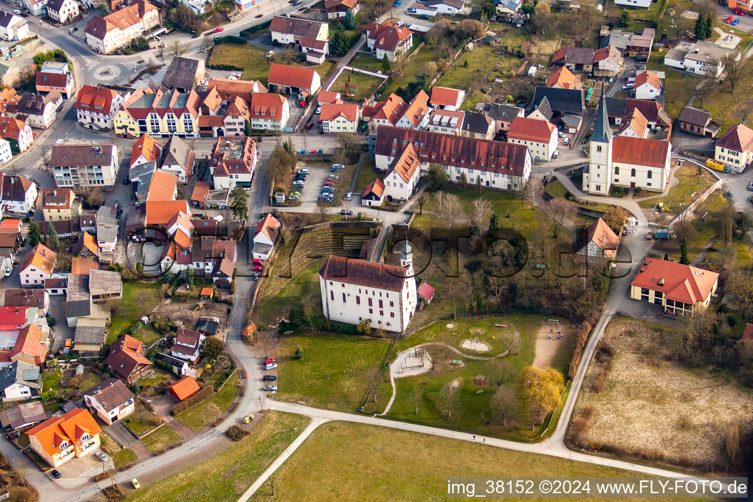 Vue aérienne de Chapelle Temple Maison Neckarelz à le quartier Neckarelz in Mosbach dans le département Bade-Wurtemberg, Allemagne