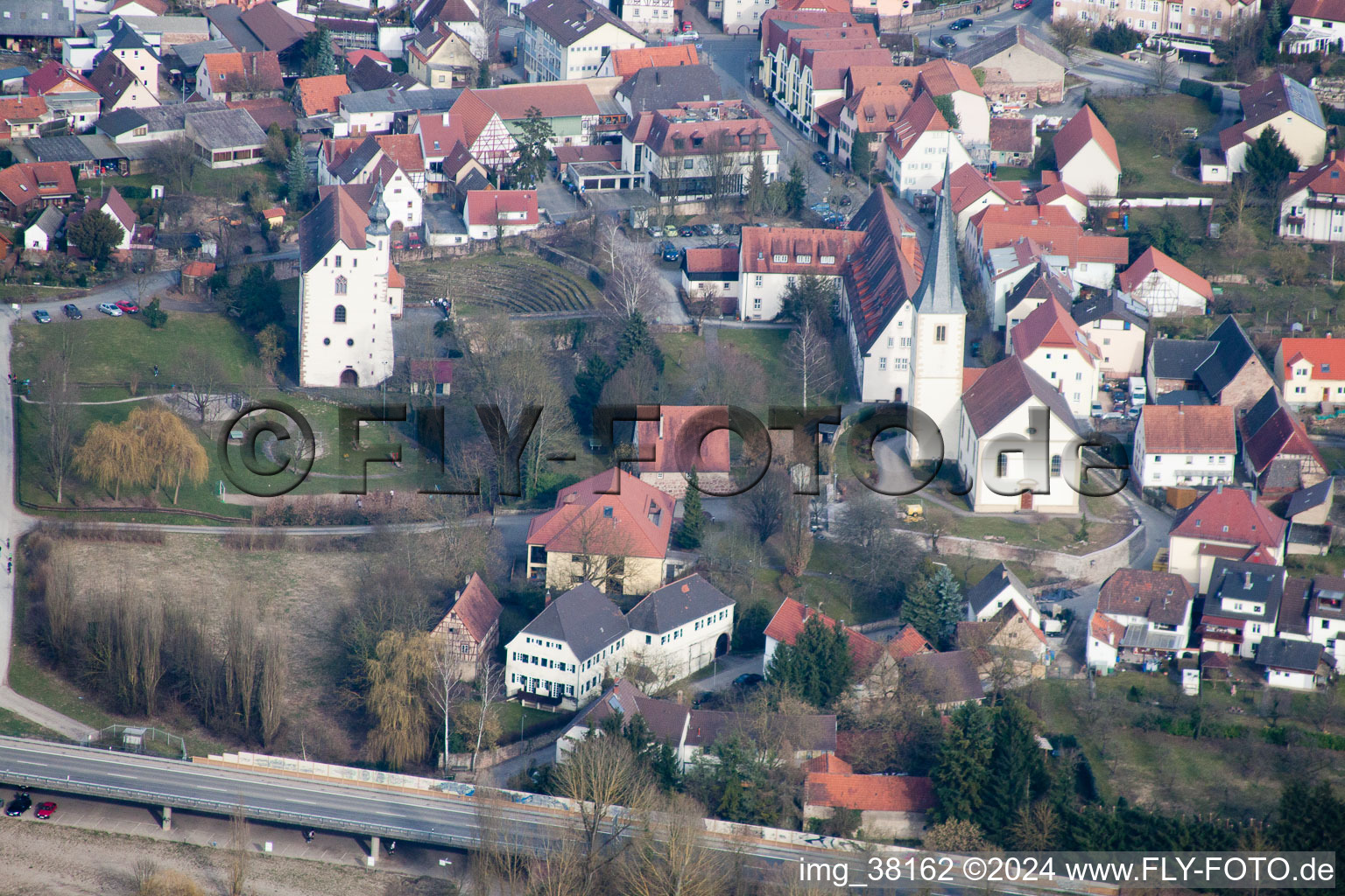 Chapelle Temple Maison Neckarelz à le quartier Neckarelz in Mosbach dans le département Bade-Wurtemberg, Allemagne d'en haut