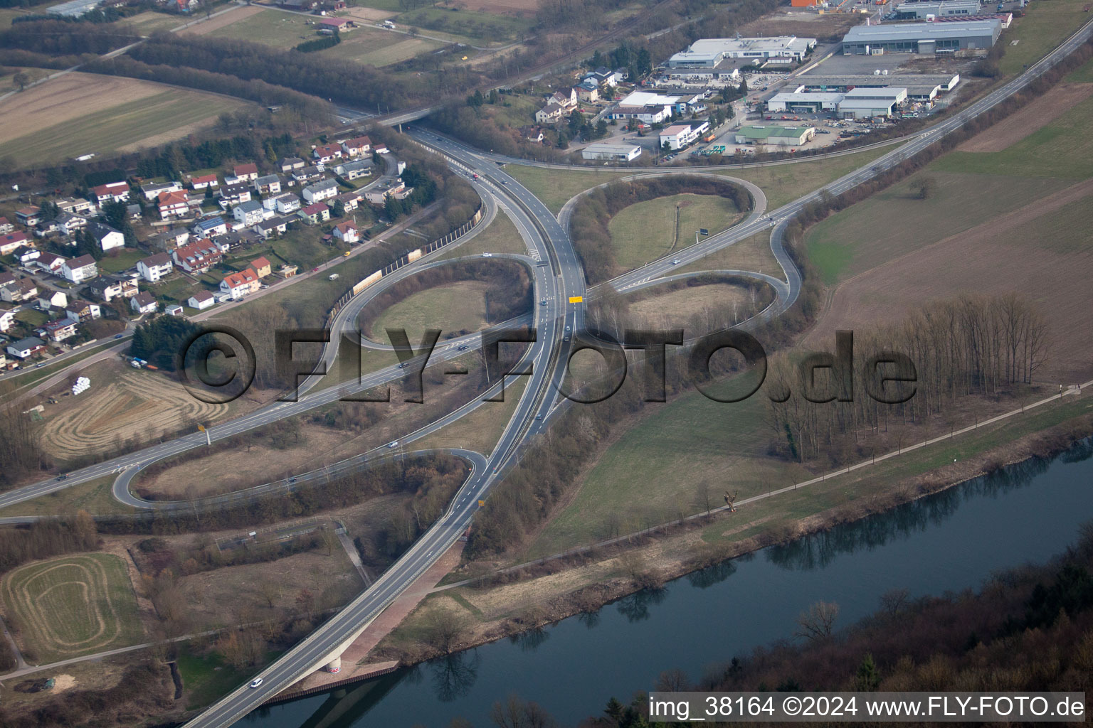 Vue aérienne de B27 à Mosbach dans le département Bade-Wurtemberg, Allemagne