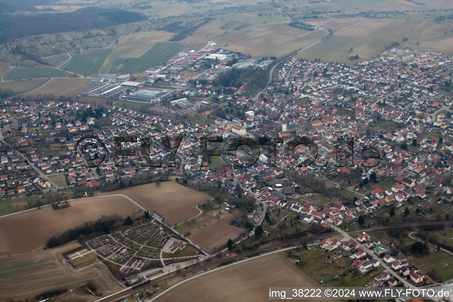 Enregistrement par drone de Sulzfeld dans le département Bade-Wurtemberg, Allemagne