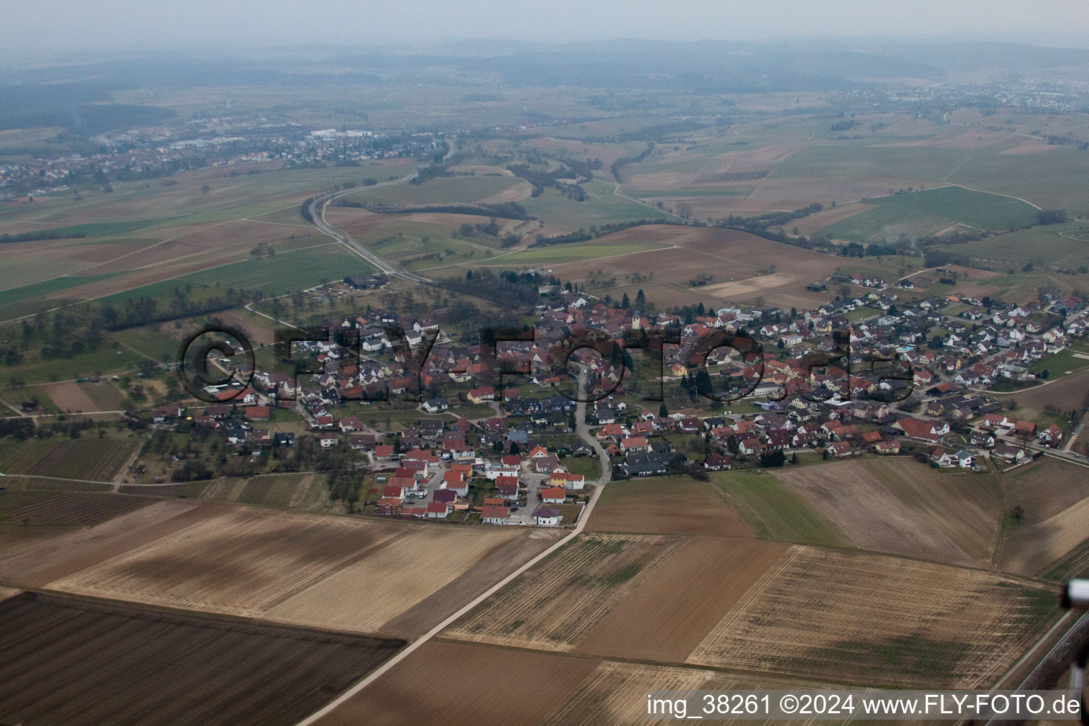 Vue aérienne de Großvillars dans le département Bade-Wurtemberg, Allemagne