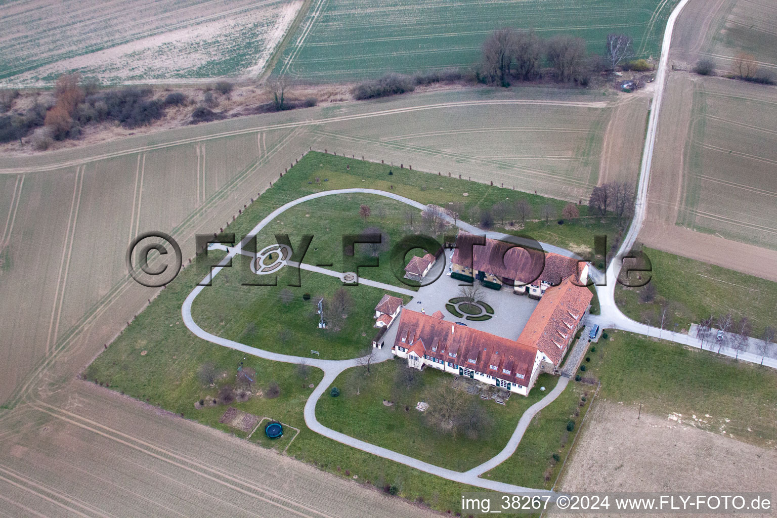 Vue aérienne de Schwarzerdhof à Großvillars dans le département Bade-Wurtemberg, Allemagne