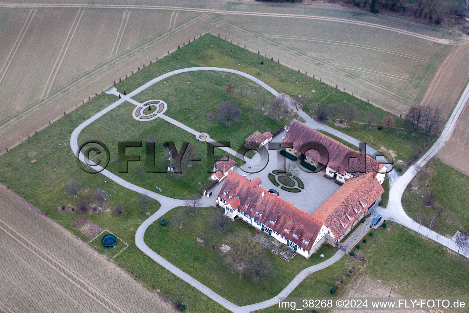 Vue aérienne de Schwarzerdhof à Großvillars dans le département Bade-Wurtemberg, Allemagne