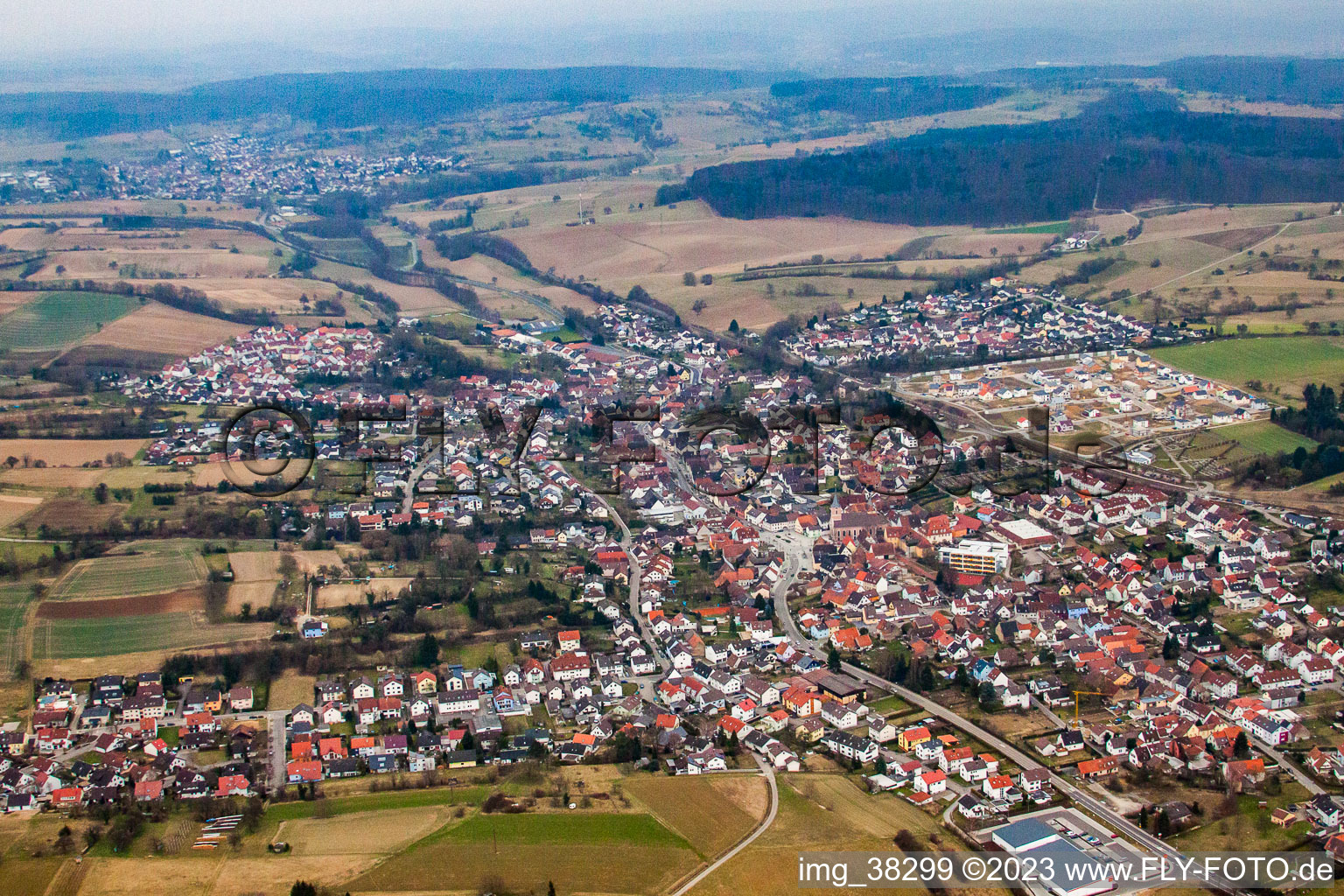 Vue aérienne de Quartier Jöhlingen in Walzbachtal dans le département Bade-Wurtemberg, Allemagne