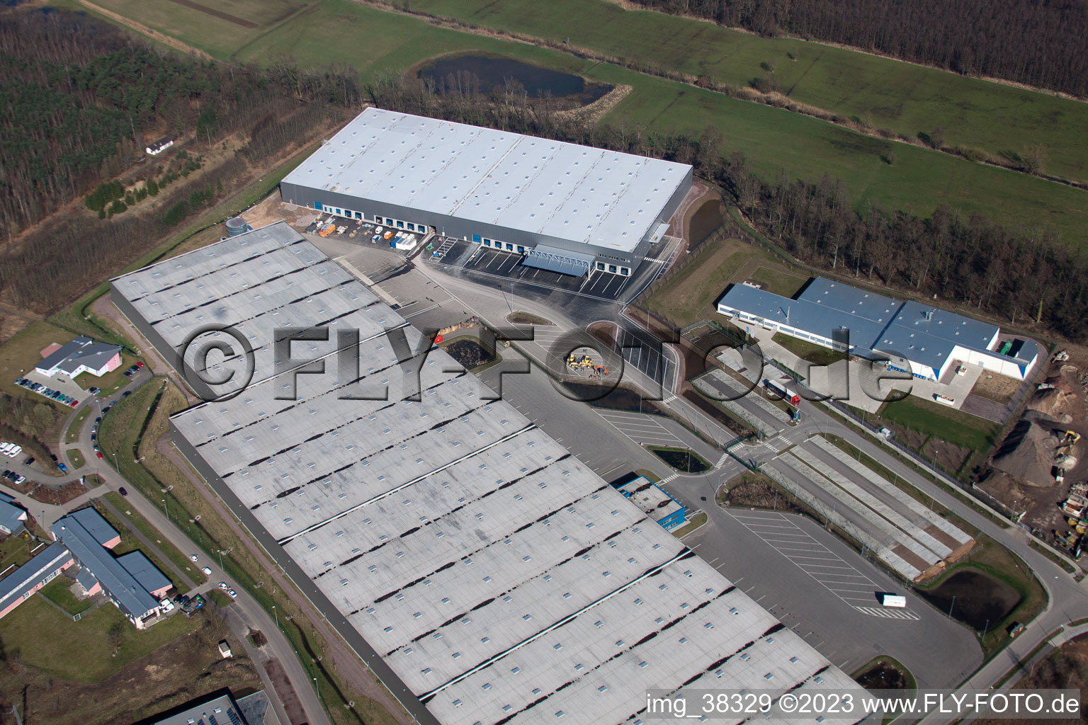 Vue oblique de Minderlachen, zone industrielle Horst, Gazeley Logistic à le quartier Minderslachen in Kandel dans le département Rhénanie-Palatinat, Allemagne