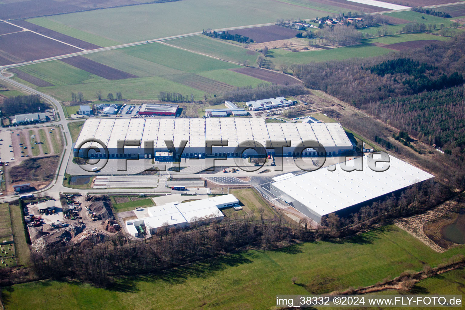 Minderlachen, zone industrielle Horst, Gazeley Logistic à le quartier Minderslachen in Kandel dans le département Rhénanie-Palatinat, Allemagne hors des airs