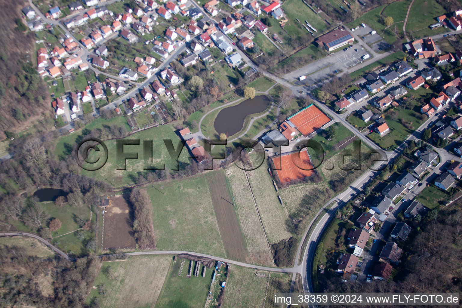 Vue oblique de Klingenmünster dans le département Rhénanie-Palatinat, Allemagne