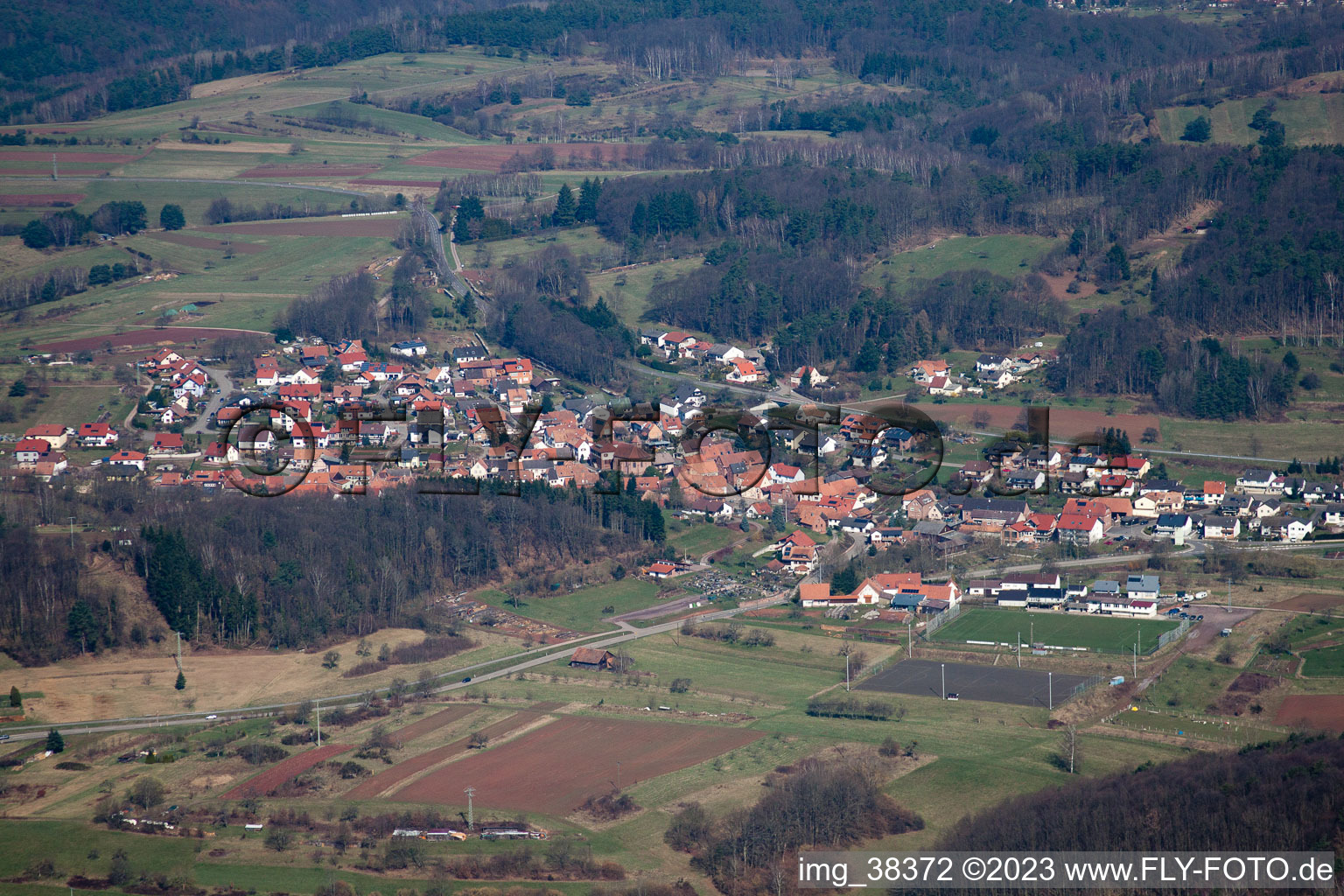 Silz dans le département Rhénanie-Palatinat, Allemagne du point de vue du drone
