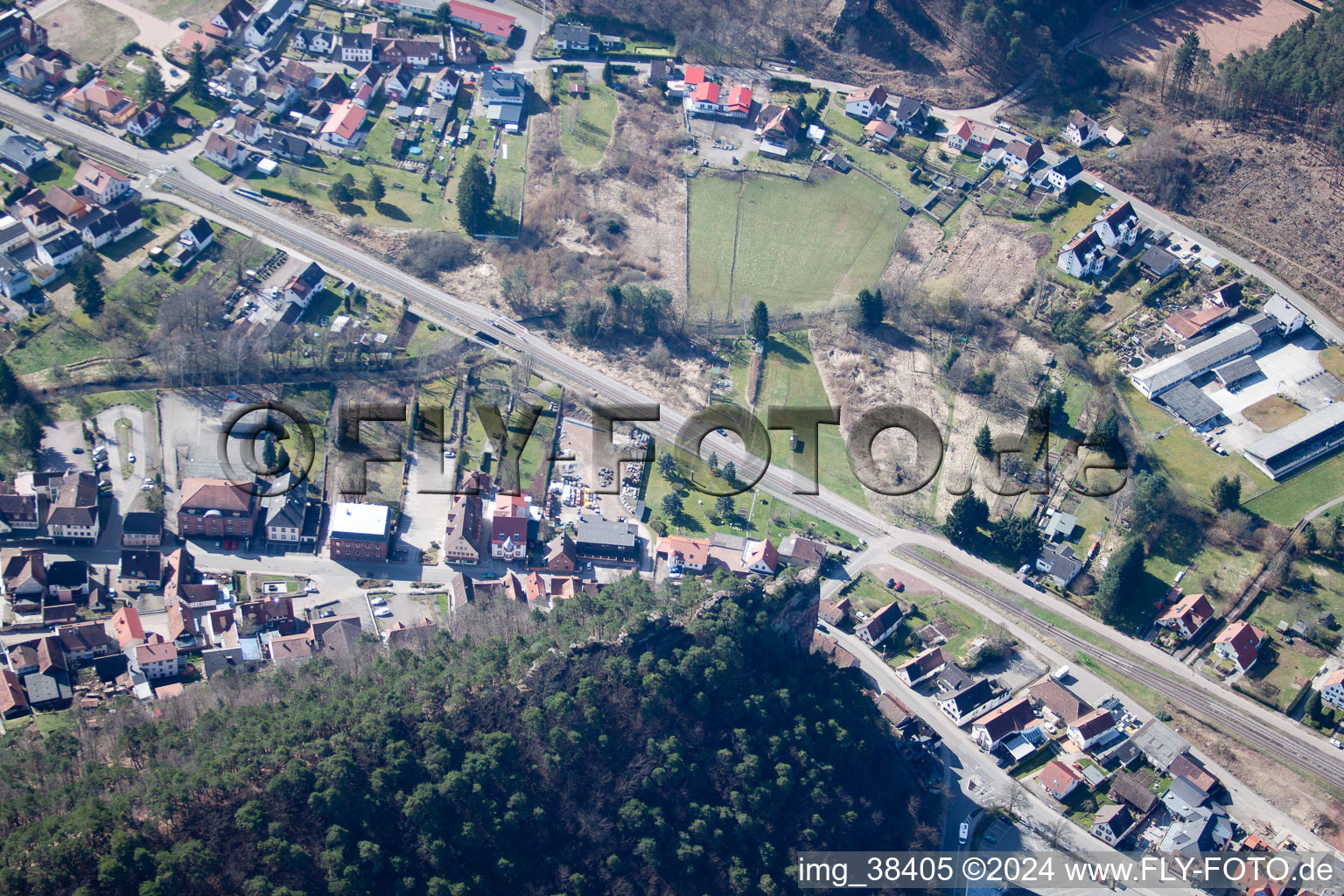 Dahn dans le département Rhénanie-Palatinat, Allemagne vue d'en haut