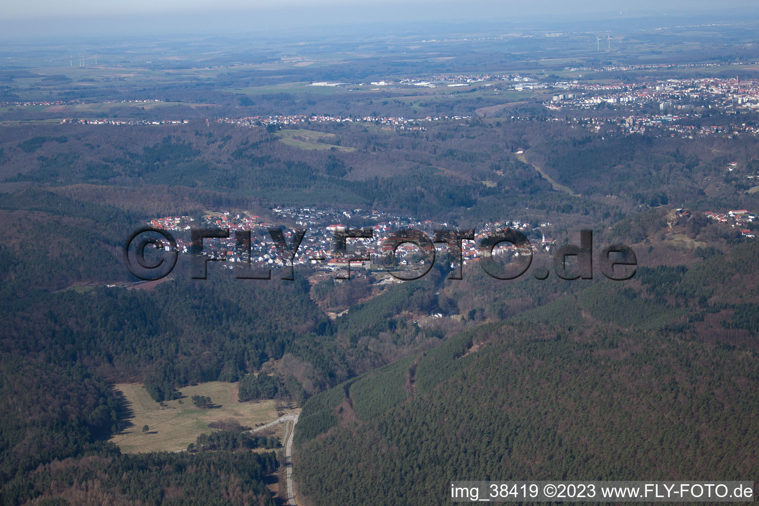 Enregistrement par drone de Lemberg dans le département Rhénanie-Palatinat, Allemagne