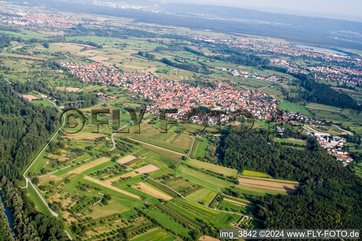 Au am Rhein dans le département Bade-Wurtemberg, Allemagne vue du ciel