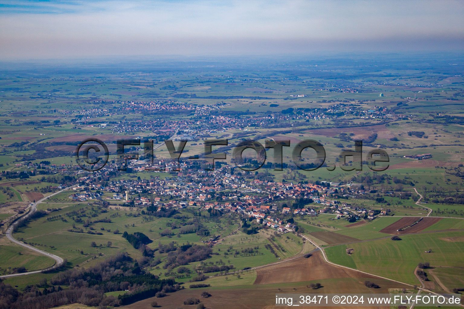 Vue aérienne de Petit-Réderching dans le département Moselle, France