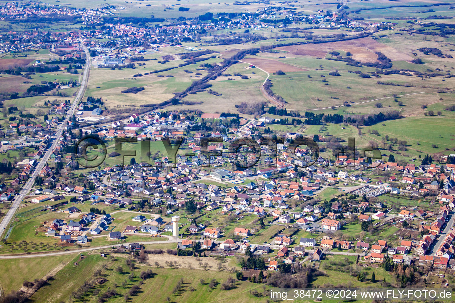 Vue aérienne de Petit-Réderching dans le département Moselle, France