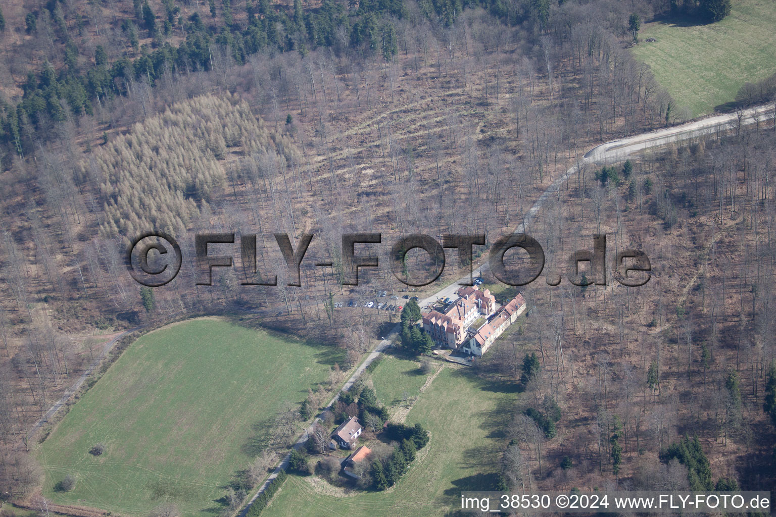 Vue aérienne de Danne-et-Quatre-Vents dans le département Bas Rhin, France