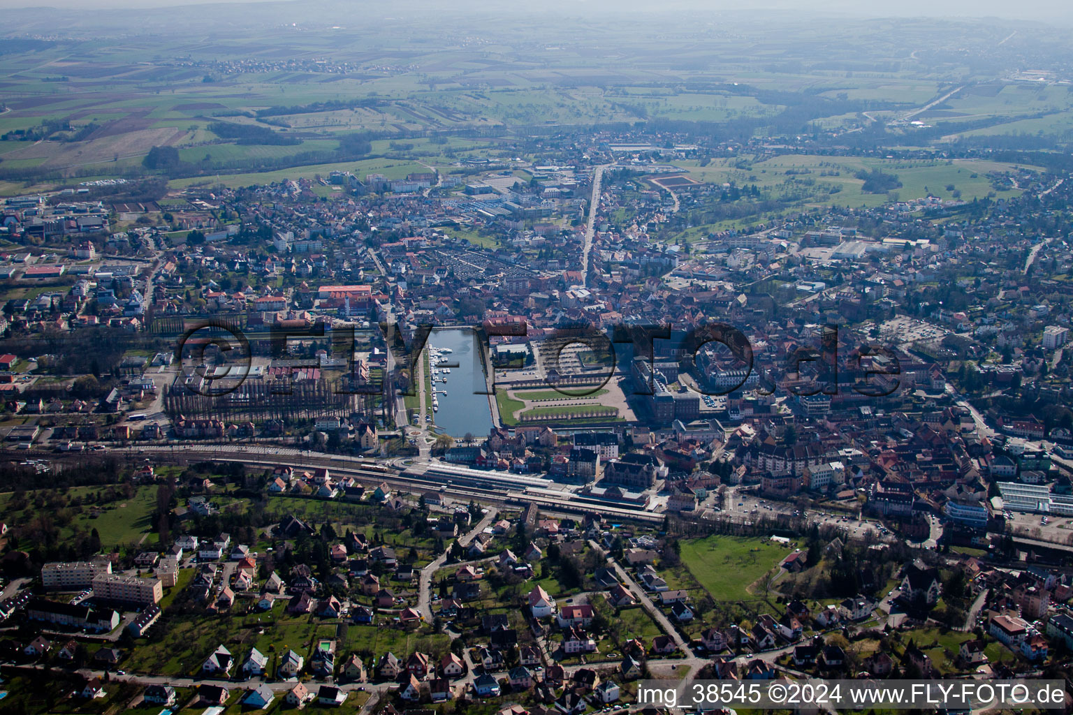 Saverne dans le département Bas Rhin, France vue du ciel