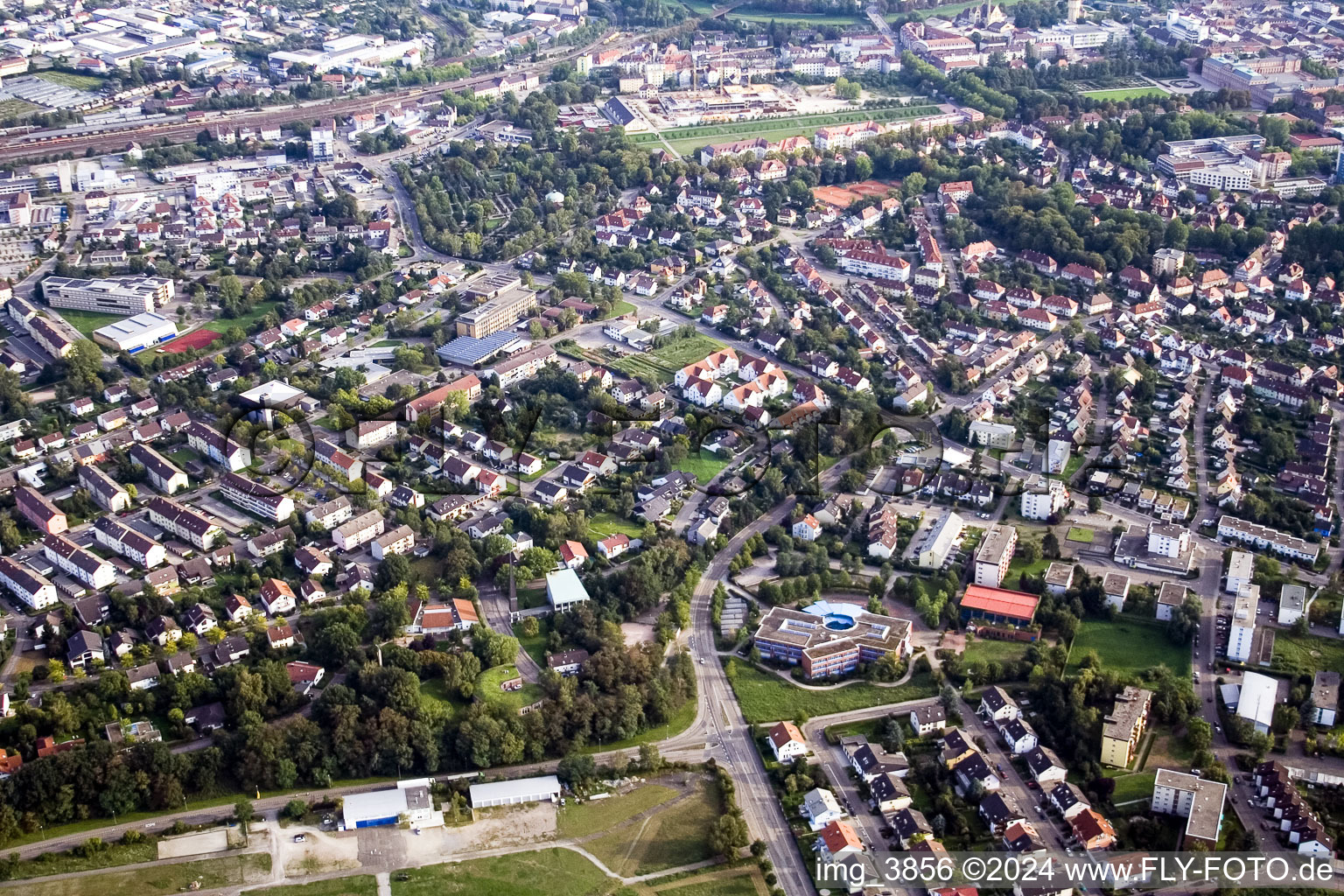 Vue aérienne de Rue Röden à Rastatt dans le département Bade-Wurtemberg, Allemagne