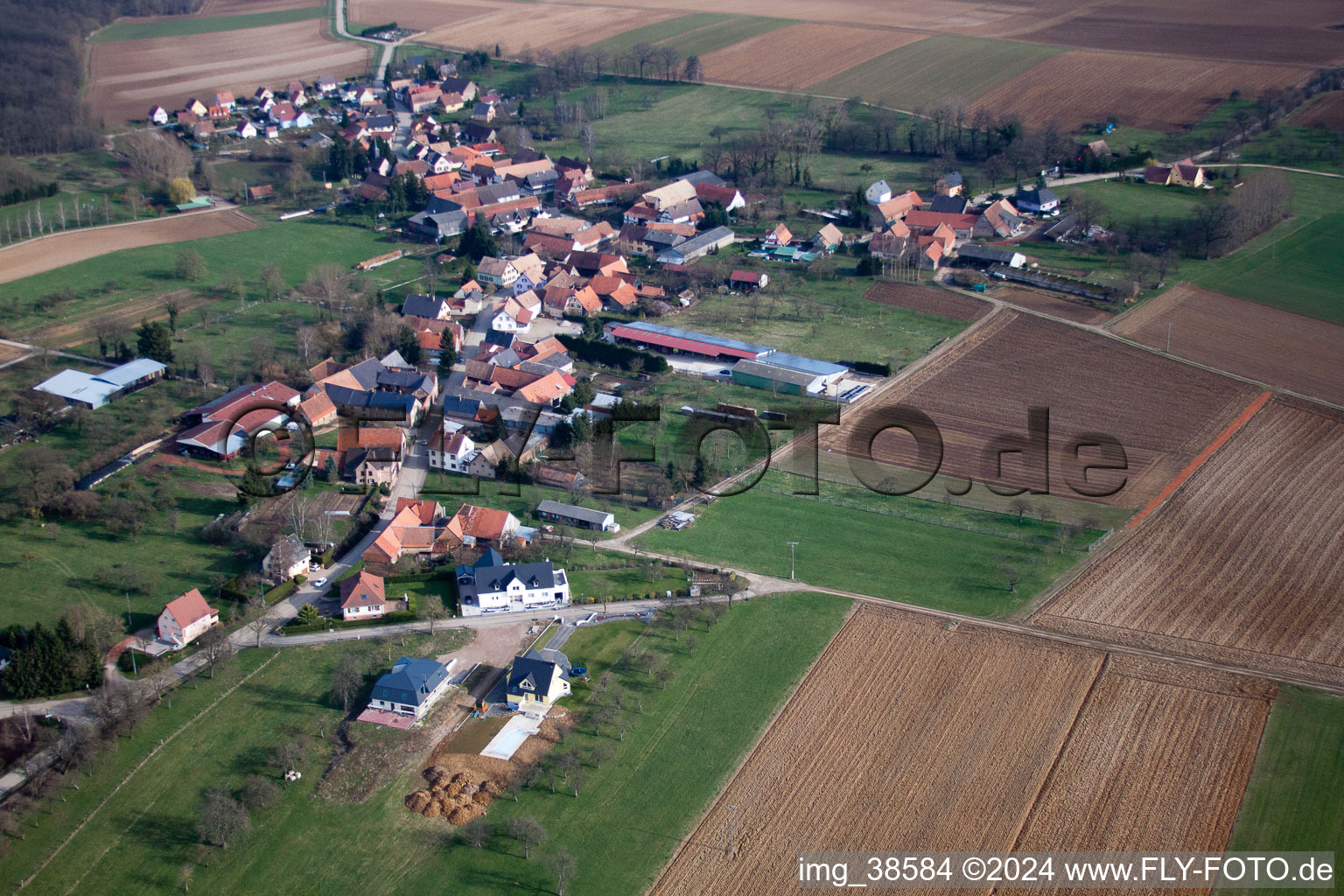 Geiswiller dans le département Bas Rhin, France depuis l'avion