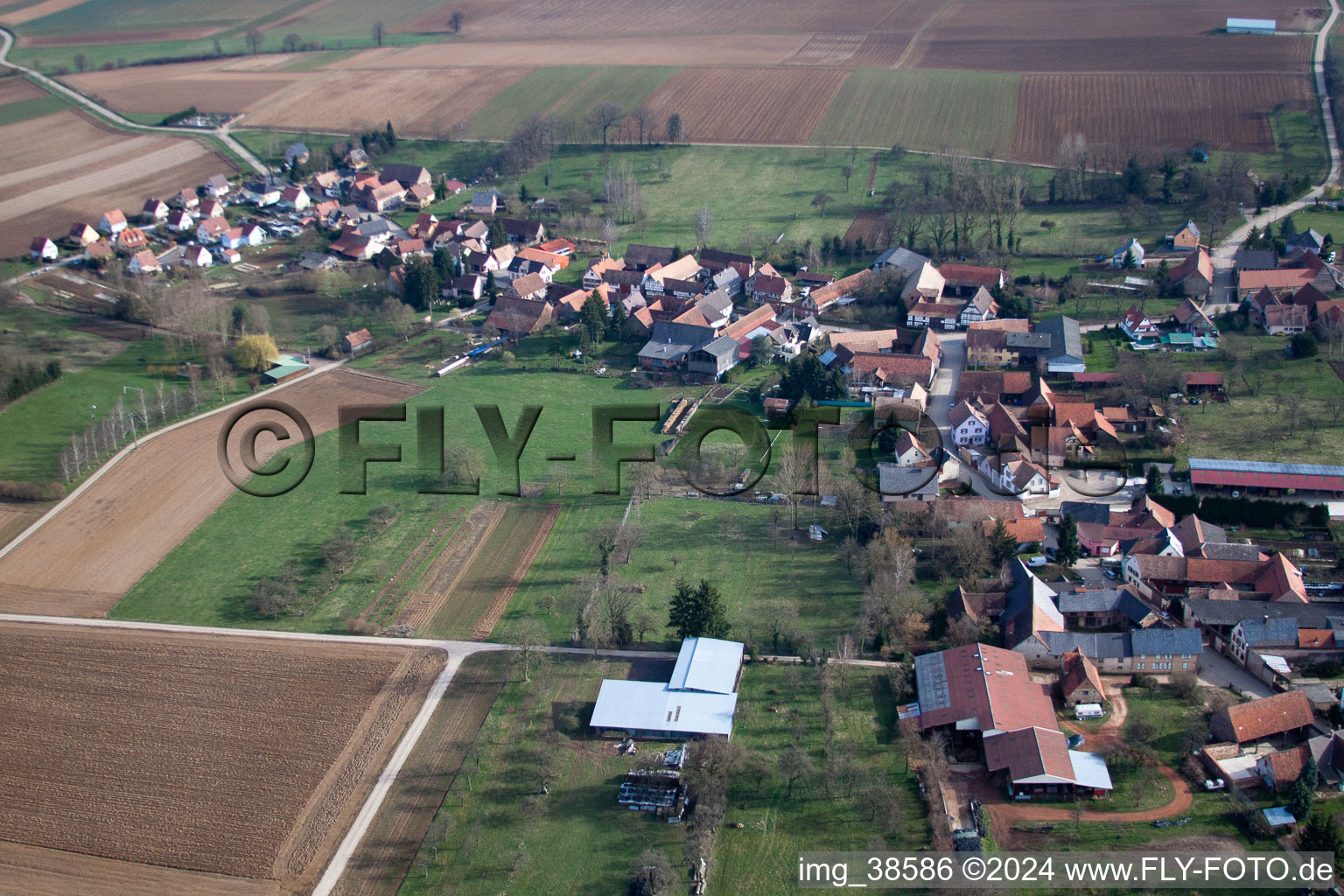 Geiswiller dans le département Bas Rhin, France vue du ciel