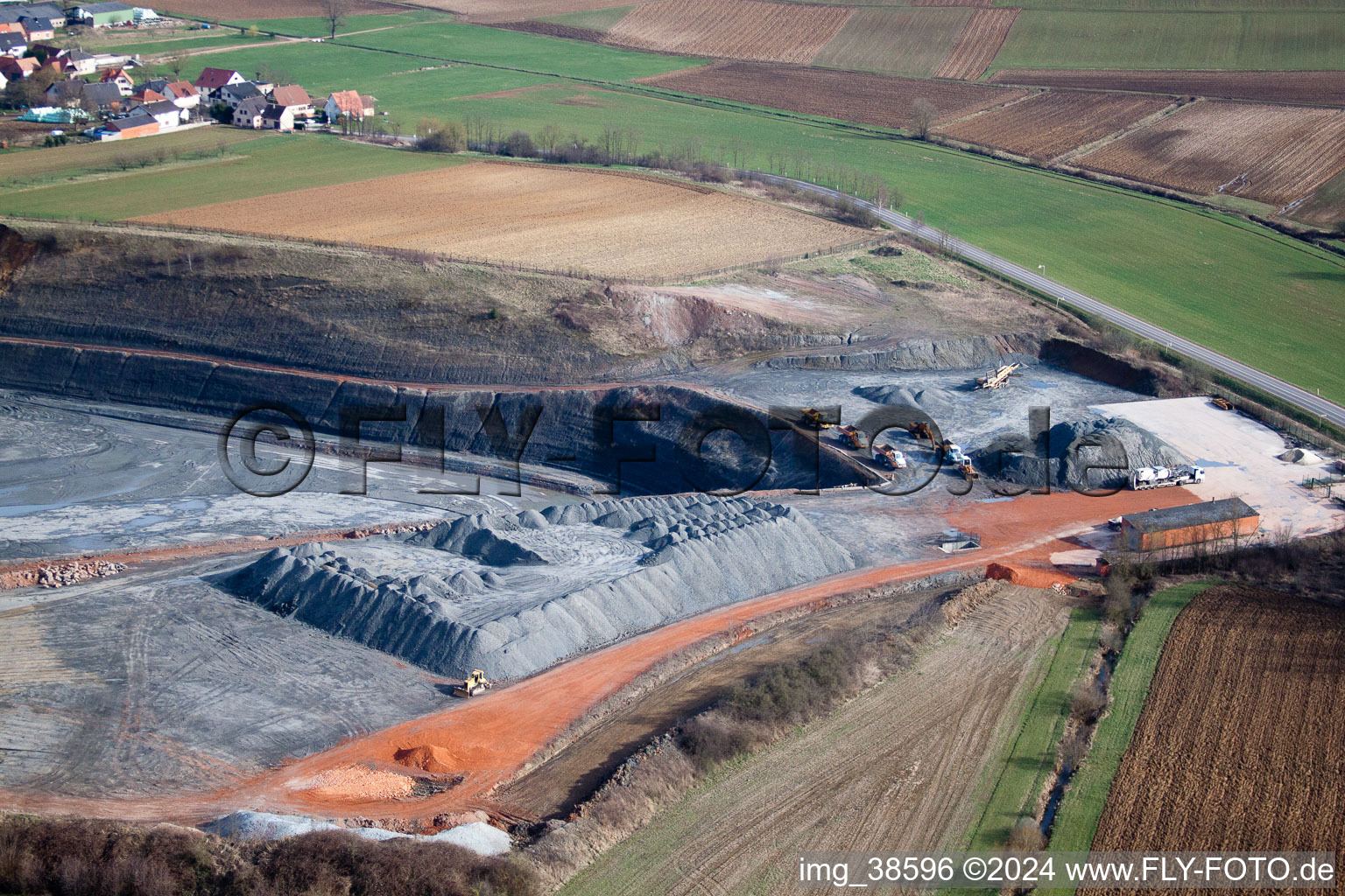 Issenhausen dans le département Bas Rhin, France d'en haut