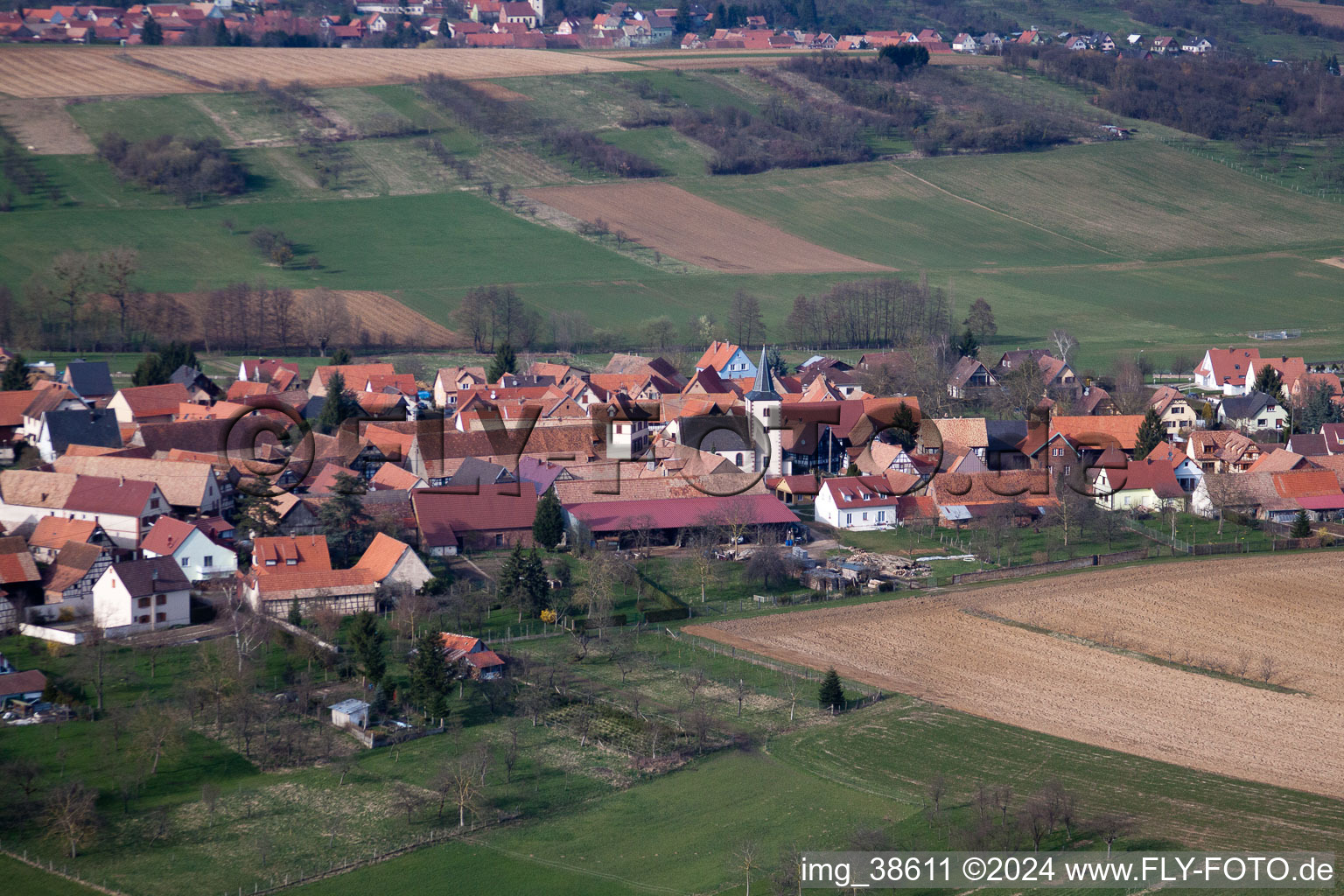 Vue aérienne de Buswiller dans le département Bas Rhin, France