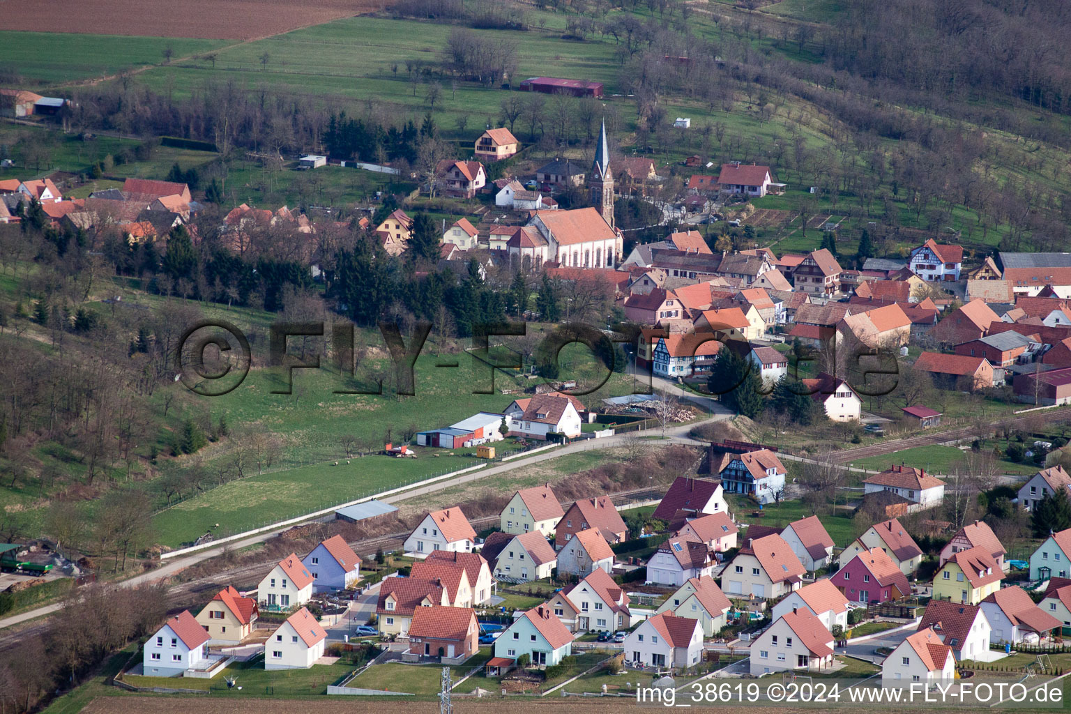 Vue d'oiseau de Buswiller dans le département Bas Rhin, France