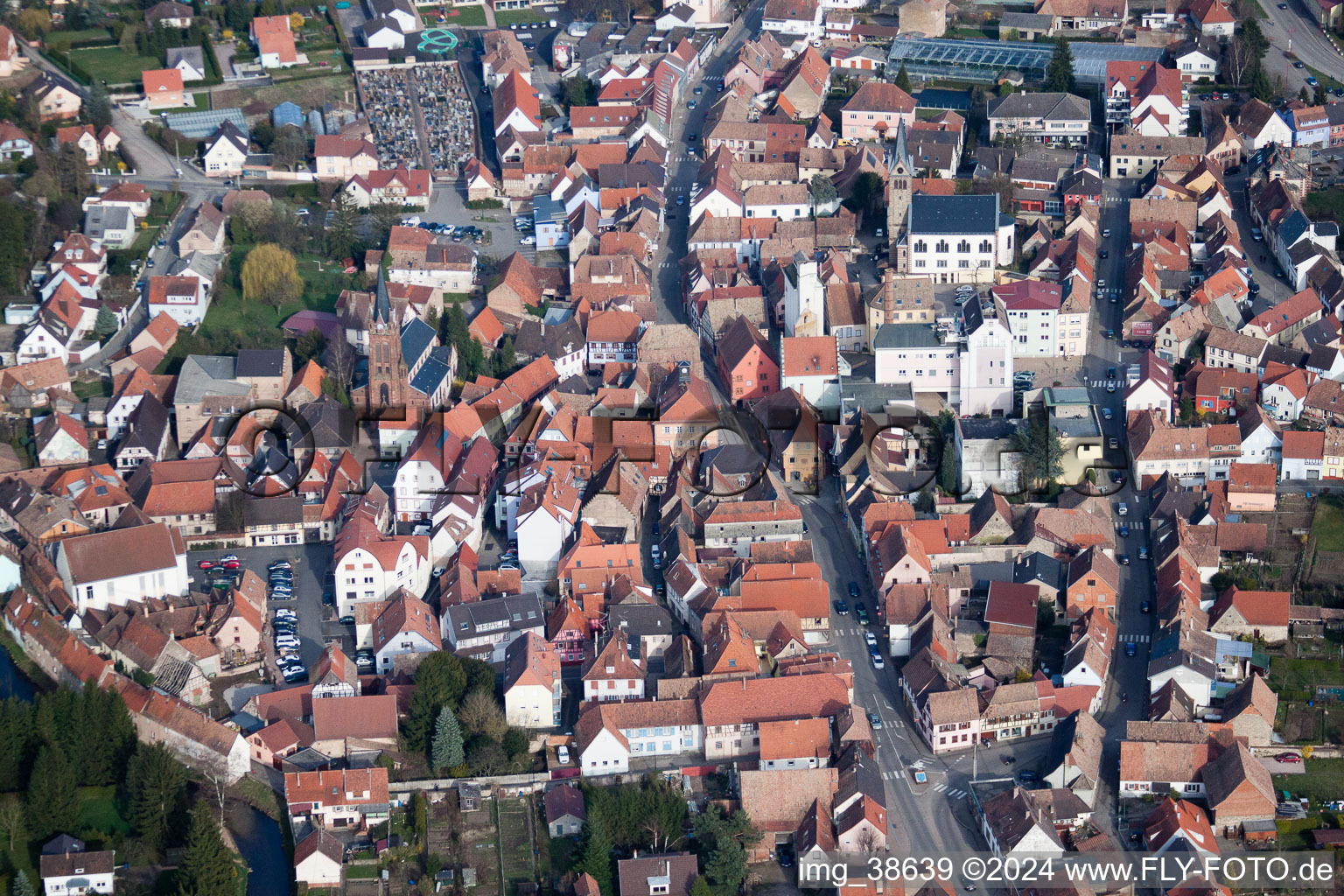 Pfaffenhoffen dans le département Bas Rhin, France vue d'en haut