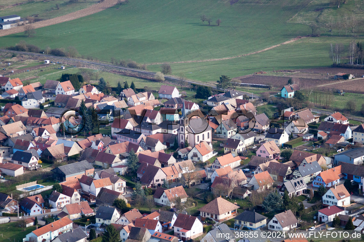 Pfaffenhoffen dans le département Bas Rhin, France d'en haut