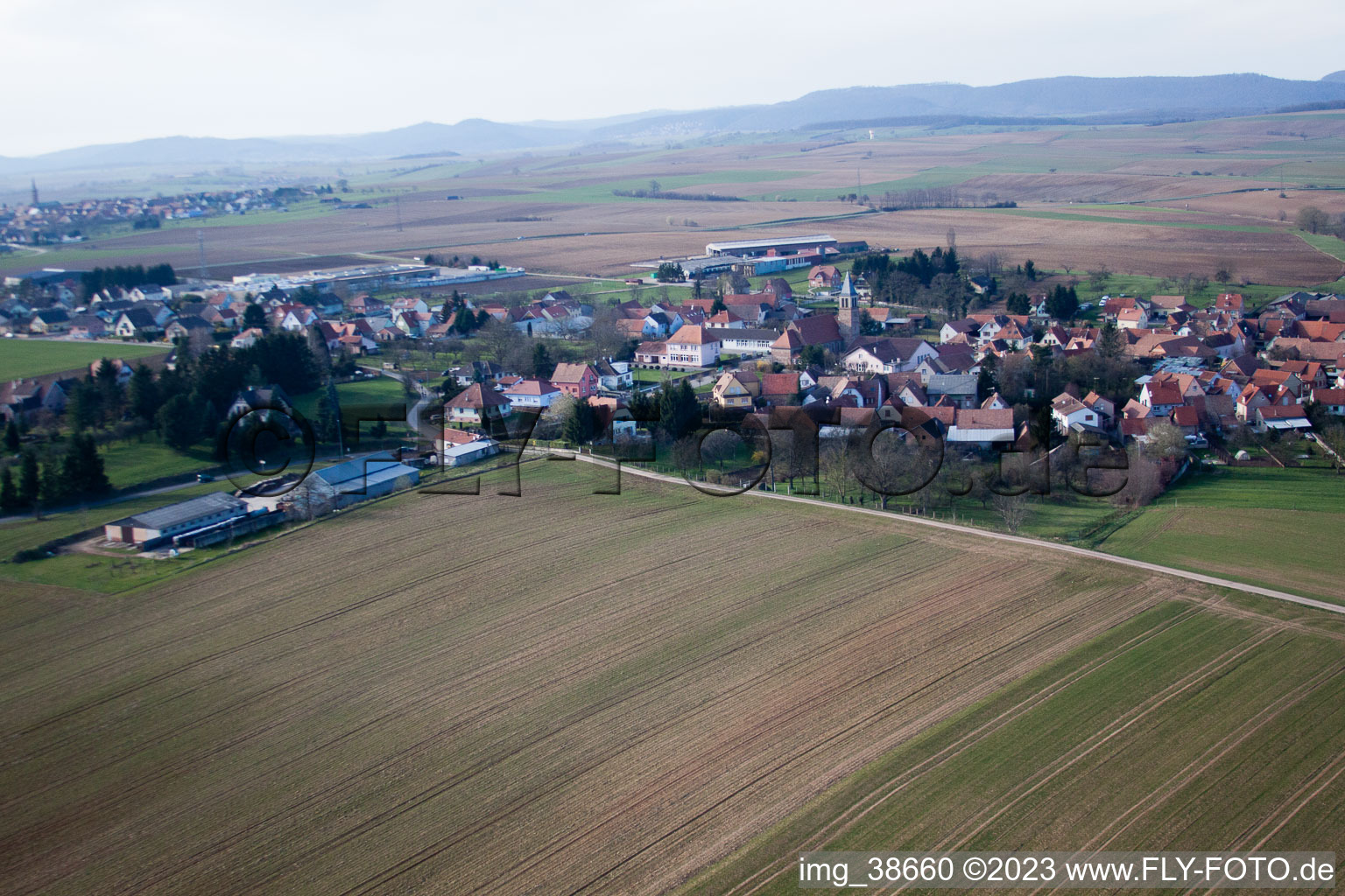Pfaffenhoffen dans le département Bas Rhin, France vue du ciel